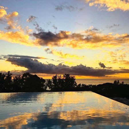 Ferienwohnung Luxury Penthouse With Infinity Pool & Stunning Sea View Flic-en-Flacq Exterior foto